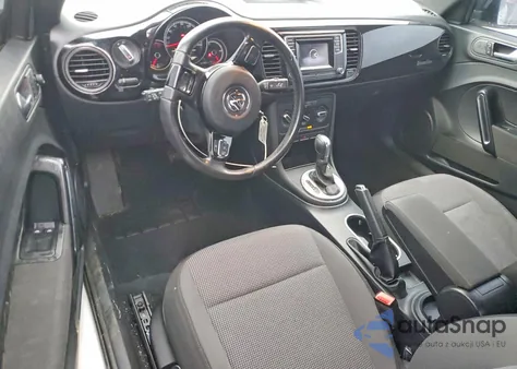 2018 Volkswagen Beetle S z USA, uszkodzony, nr VIN 3VWFD7AT8JM708931
